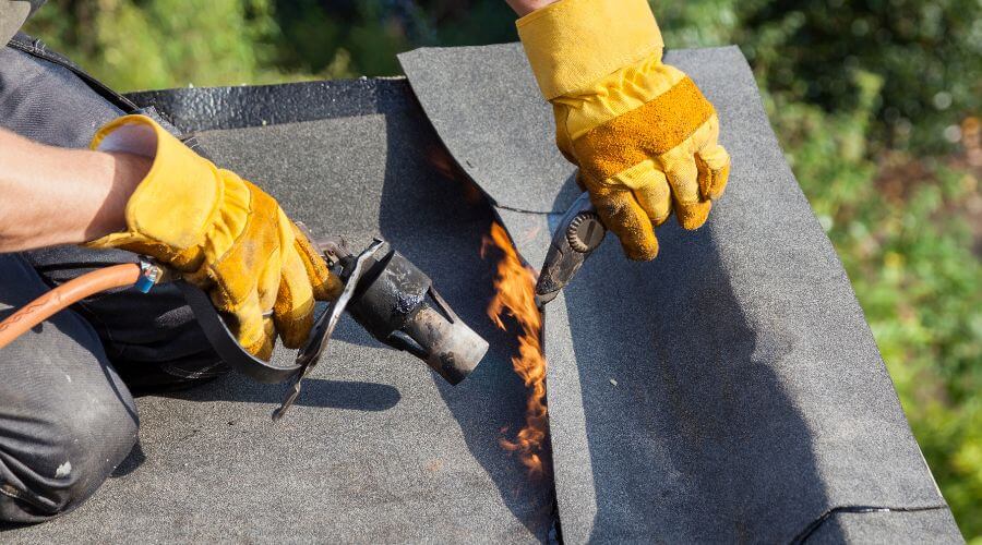 Professional flood damage restoration services in Saulsbury, TN